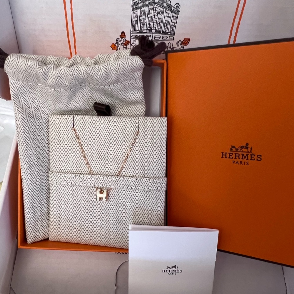 Hermes Mini Pop H pendant in white blanc